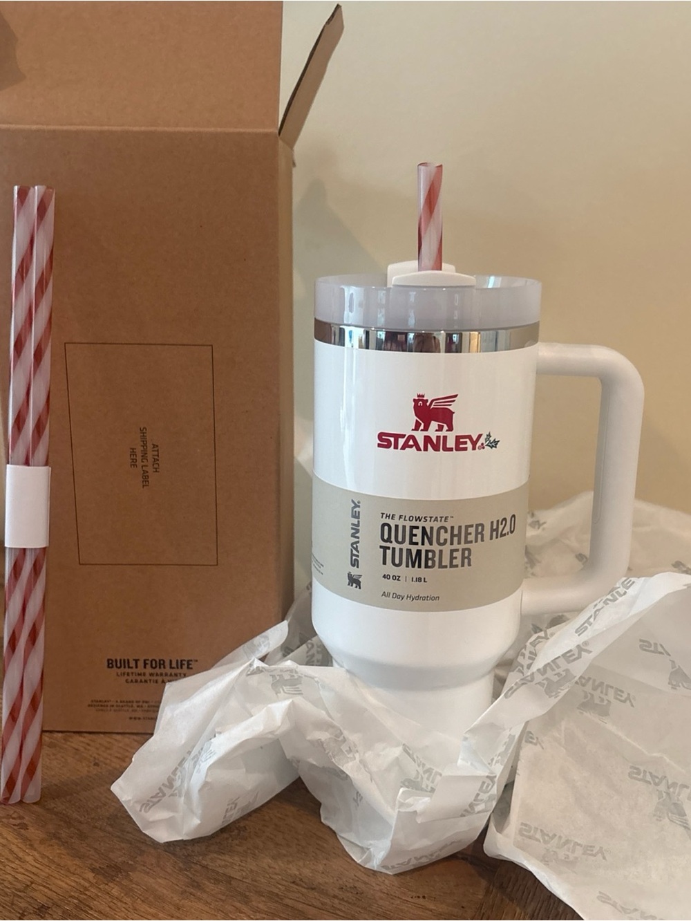 Stanley mistletoe twist White Quencher H2.0 Tumbler - 40oz